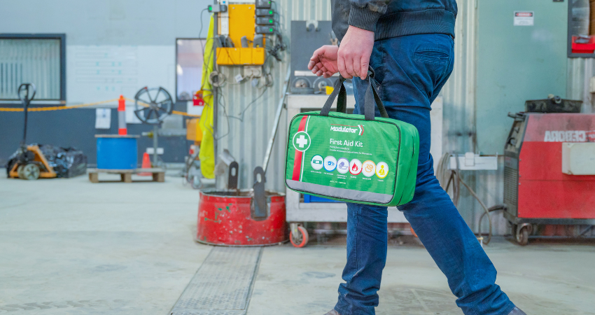 Choosing the right First Aid Kit for your Workplace